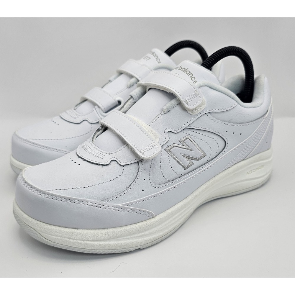 New Balance 577 Womens 7.5 2E Extra Wide White Walking Shoes Straps Leather
